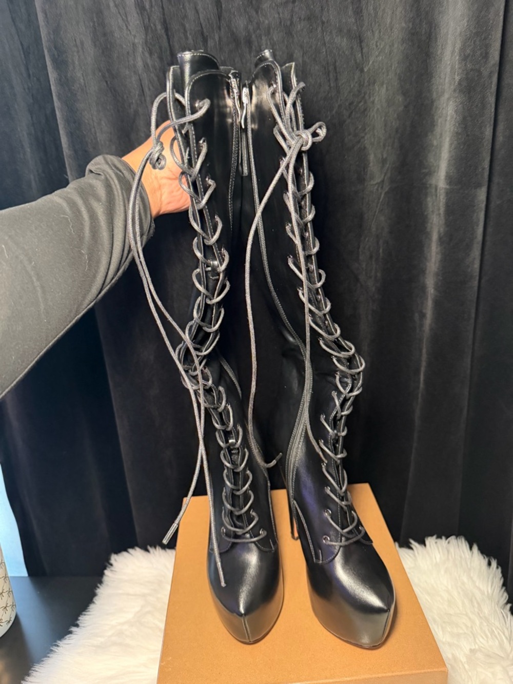 Women's Richealnana Black Lace-Up Platform Knee Boots - Picture 7 of 11